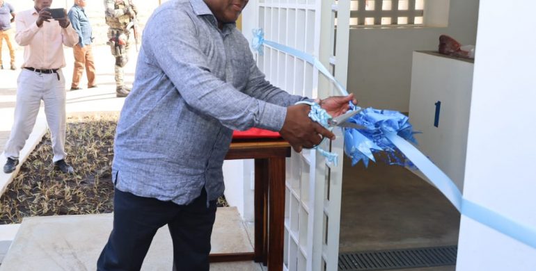PRESIDENTE DA REPÚBLICA, FILIPE NYUSI INAUGURA O MERCADO DE PEIXE DE CHOCAS MAR
