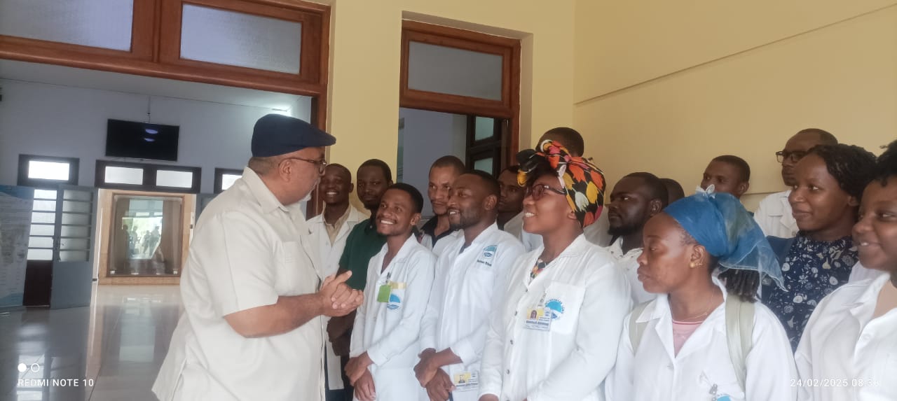 GOVERNADOR DE NAMPULA, EDUARDO ABDULA, RECEBE EM AUDIÊNCIA ESTUDANTES ESTAGIÁRIOS DA UNILÚRIO